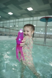 Розова играчка за вода Squiddy