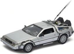 Модел автомобил DeLorean от филма Завръщане в бъдещето 1:24