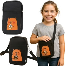 Детска и дамска crossbody чанта с капибара, черна 20 × 14,5 см