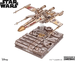 Ugears Star Wars X-Wing изтребителят на Люк Скайуокър дървен 3D механичен модел