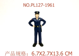 Policewoman figurine 13.6 cm