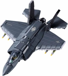 Sluban Model Bricks изтребител F-35B в мащаб 1:44