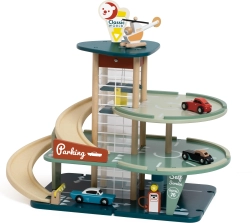 Дървен многоетажен паркинг CLASSIC WORLD с кола, хеликоптер, автомивка и бензиностанция