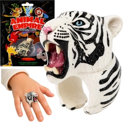 Children's ring with a white tiger
