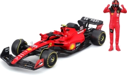 Ferrari F1 SF-23 1:24 с фигурка на пилота и витринен бокс от Bburago