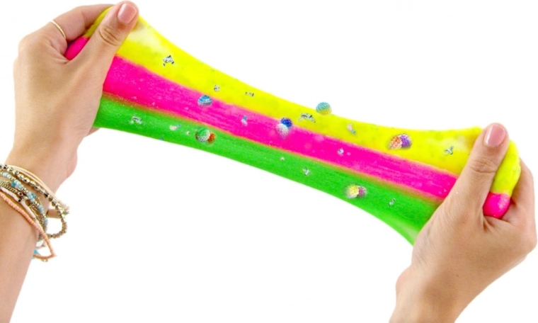 Цветни и блестящи текстури за сензорно забавление