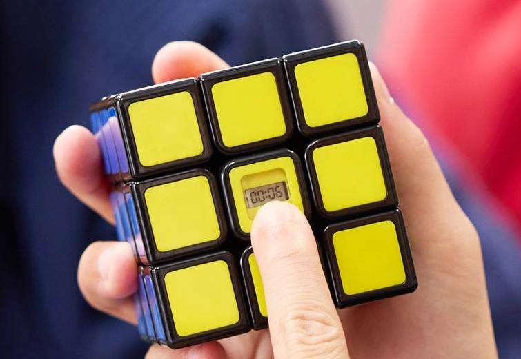 Integrated timer for speed solving