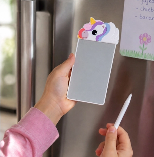 Magnetic attachment to the fridge