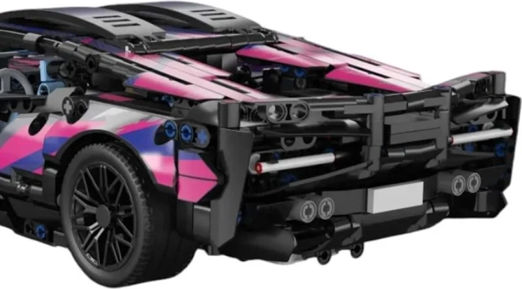 Detailed bodywork and realistic features