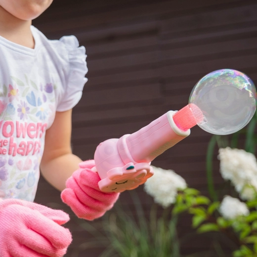 Catch and bounce the bubbles