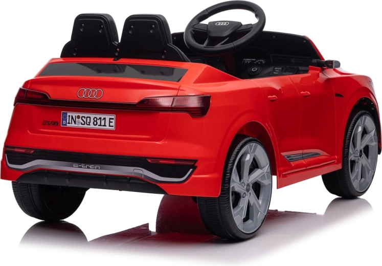 Електрическа детска кола Audi SQ8 – червена