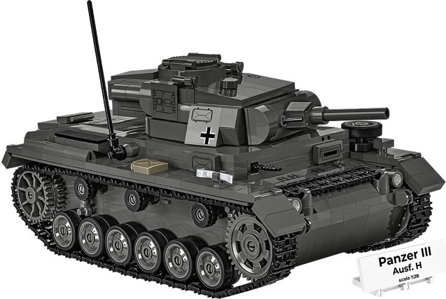 Authentic tank with moving tracks and a rotating turret
