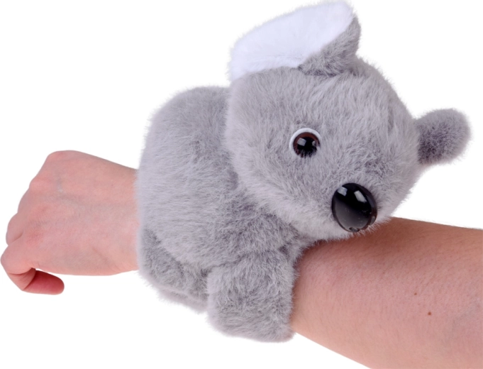 Elastic strap hidden in the paws