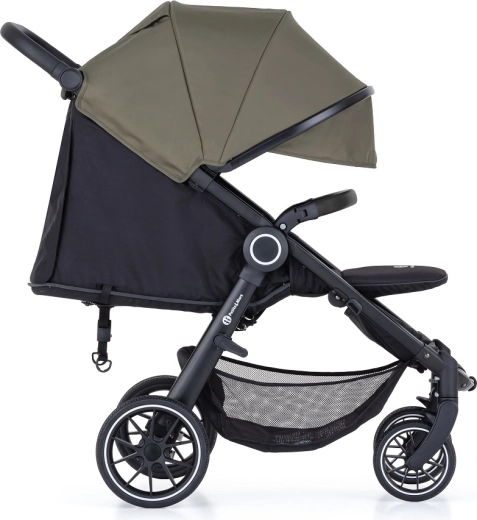 Extra-large canopy with SPF 50 and a viewing window