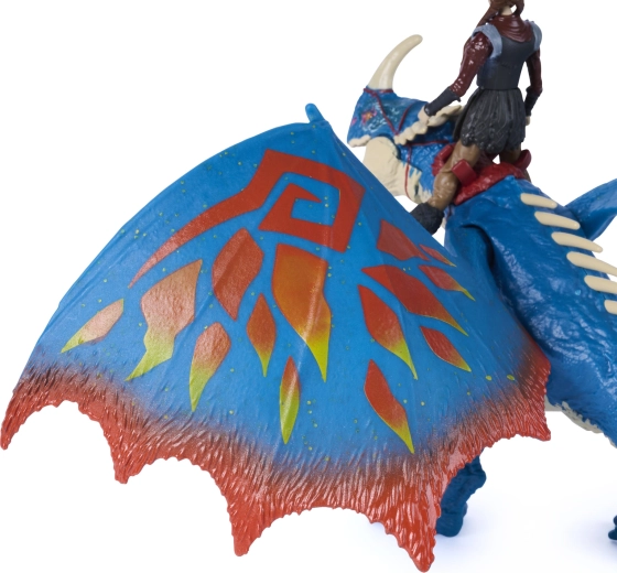 Wings and posing for dynamic play
