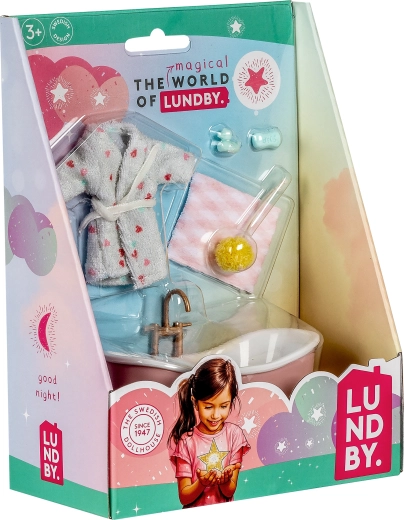 Detailed accessories for creative play