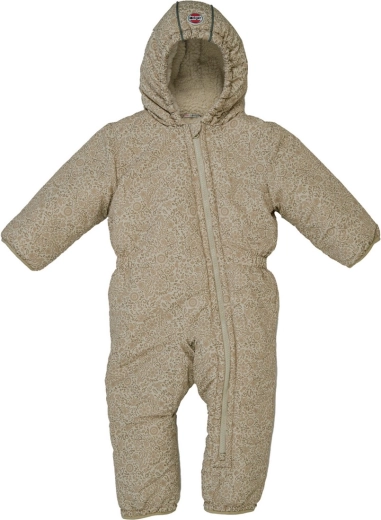 Durable outer layer against wind and moisture