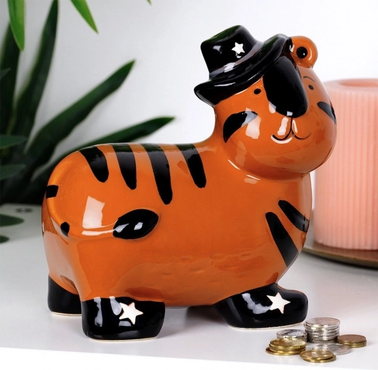 Сладък дизайн на тигър, който мотивира към спестяване