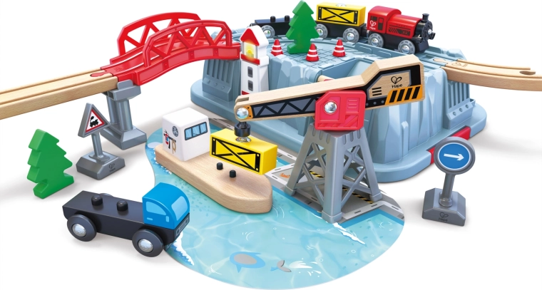 Bridge, elevated tracks, and dynamic rides