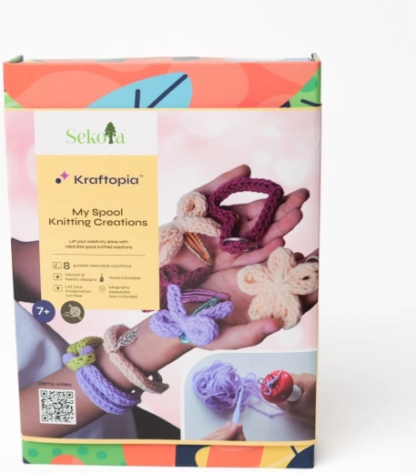 Creating with a wooden knitting spool