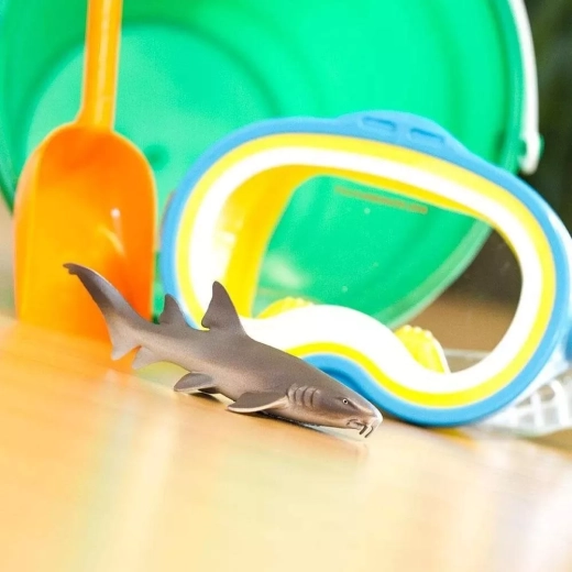 Ideal for kids’ play and a collection