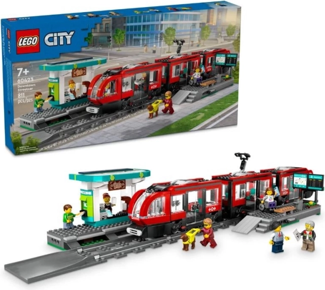 LEGO® City 60423 Трамвай и спирка в центъра на града