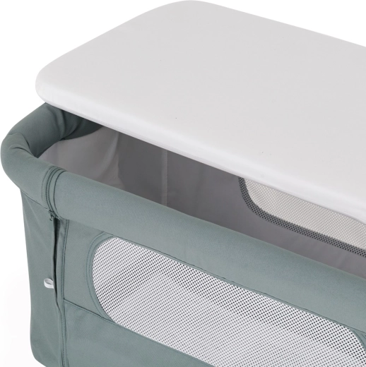 Breathable sides and easy moving