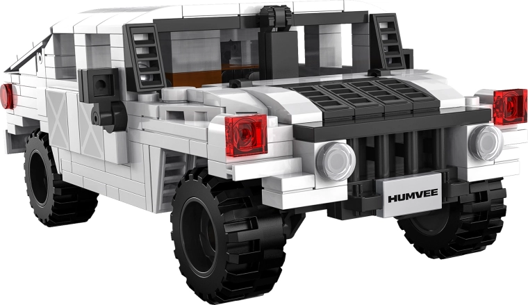 Реалистичен модел на бяло Humvee
