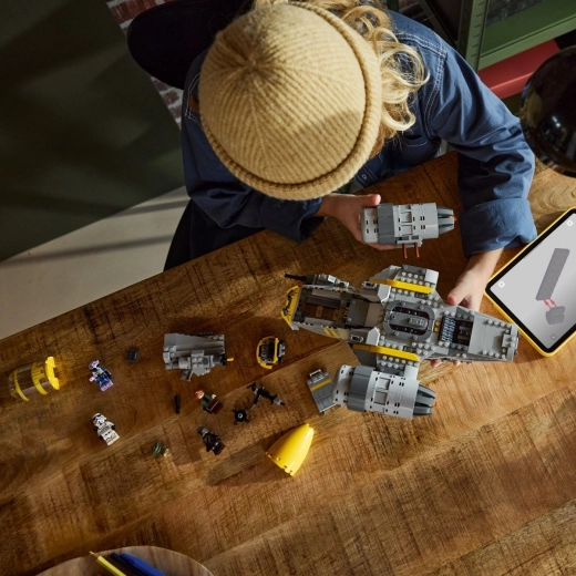 Строене с приложението LEGO Builder