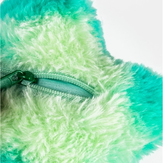 Closable pouch