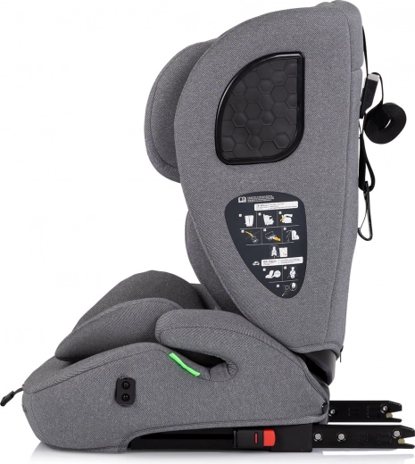 Easy installation with ISOFIX and Top Tether