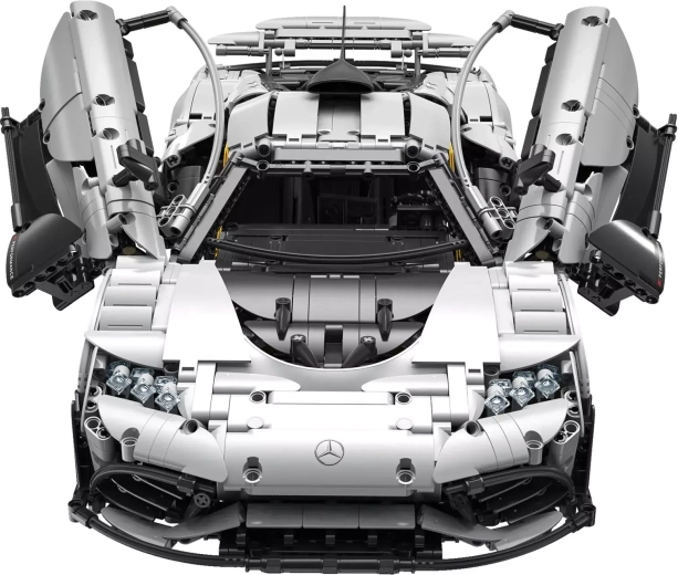 Реалистични функции като при истински хиперкар