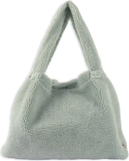 Spacious interior with pockets for better organization