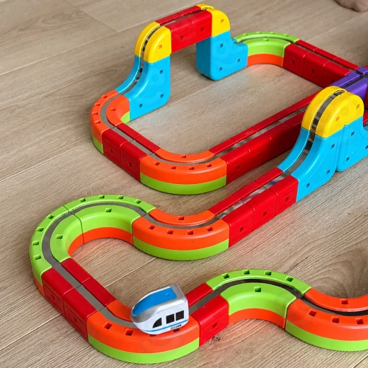 Rechargeable train with USB cable