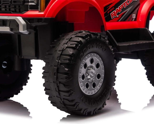 Large off-road wheels for better traction