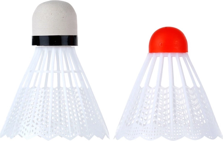 Два типа пера за различен стил на игра