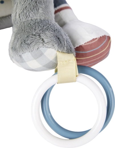 Rattles and grab rings for little hands