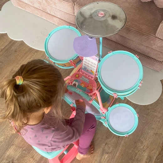 Музикална игра, изпълнена с креативност