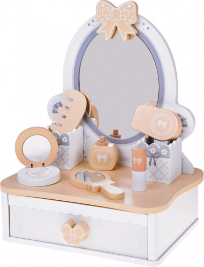 Practical drawer and boxes for treasures