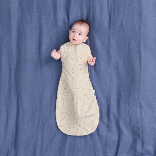 Two-way zip for convenient diaper changes