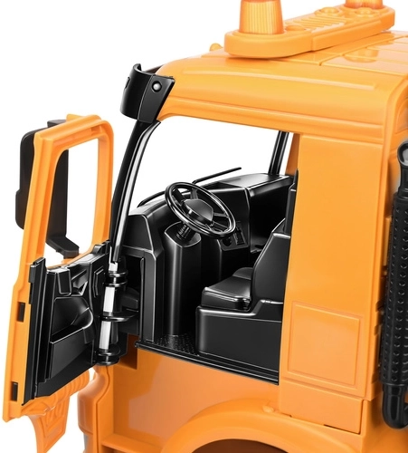 Detailed cab with opening doors