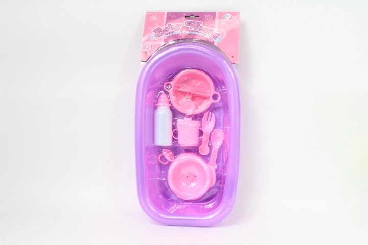 Doll bath with accessories