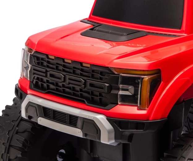 Realistic Ford F-150 Raptor design and LED lights