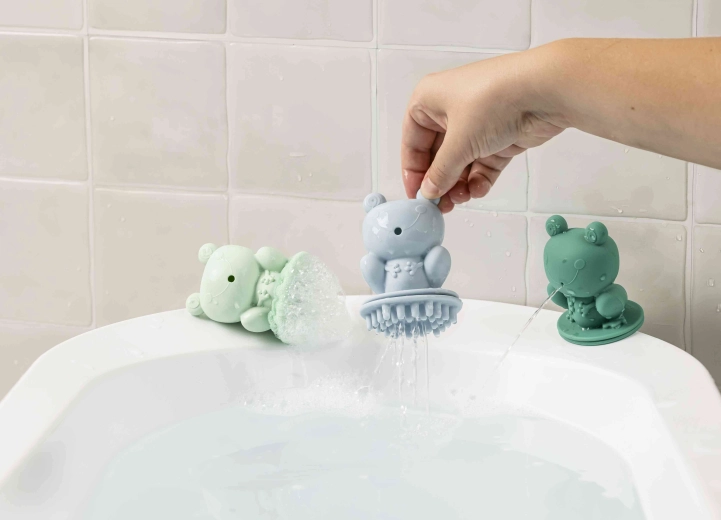 Gentle massage and water rain