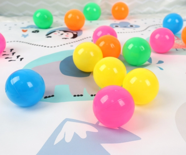 20 colorful balls for even more fun