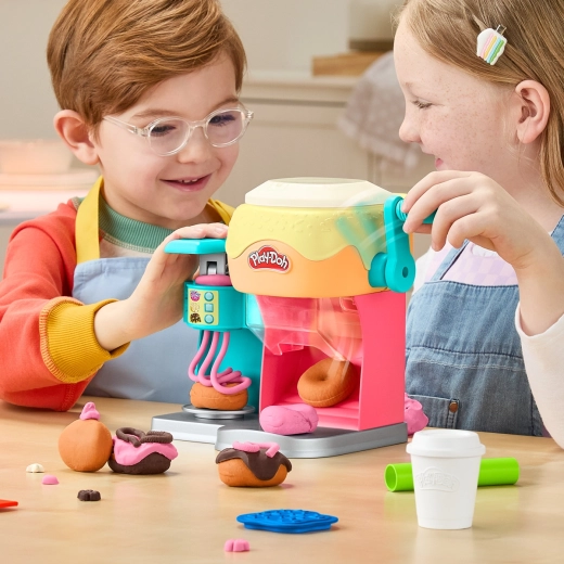Builds creativity and fine motor skills