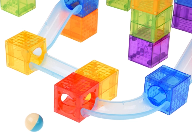 Transparent pieces and tunnels for watching the marble