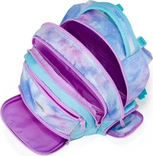 Thoughtful organization and large 22 l capacity