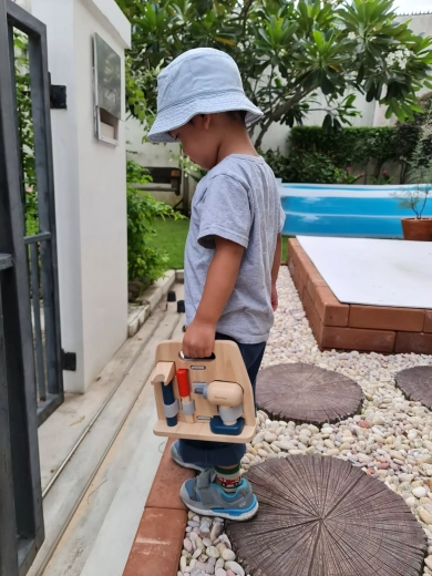 Portable set for play anywhere