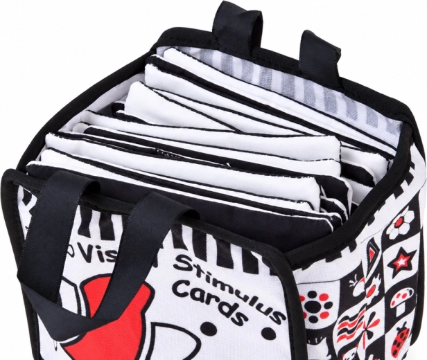 Crinkly elements and a practical bag